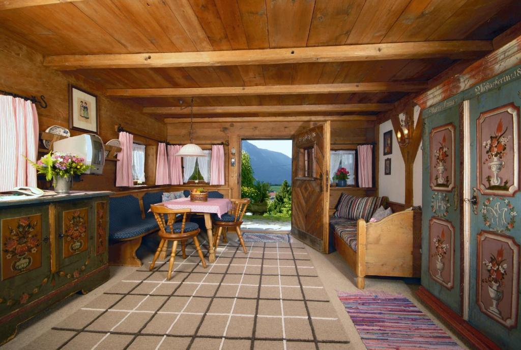 Ferienhaeuser Reither Almen Reith im Alpbachtal Chambre photo